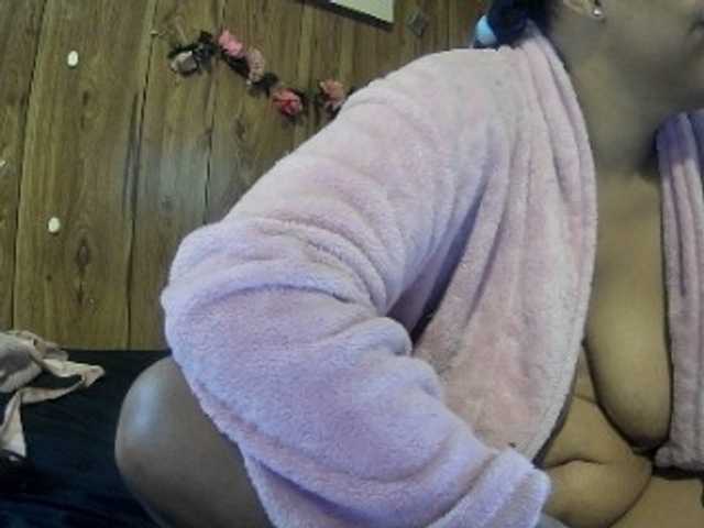 תמונות pinkrackz #american #usa #ebony #ass #titts #spit #twerk #pvt #cam