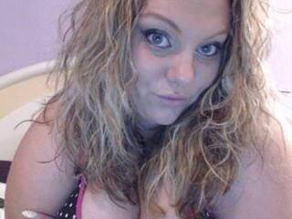 צ'אט וידאו ארוטי pinktee