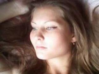 צ'אט וידאו ארוטי pitunya333