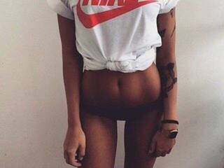 צ'אט וידאו ארוטי POLETT23