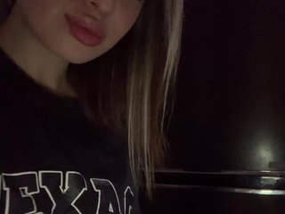 צ'אט וידאו ארוטי Polichkaaaa