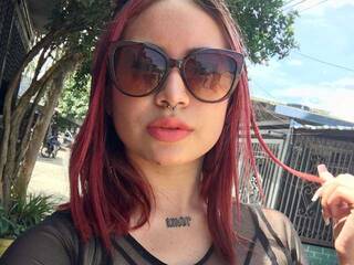 צ'אט וידאו ארוטי poly-pocket