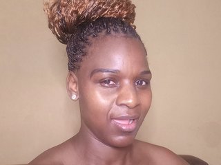 צ'אט וידאו ארוטי Prettybkack25