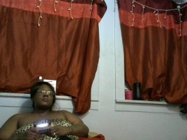 צילומי מסך משודרים PrettyBlacc