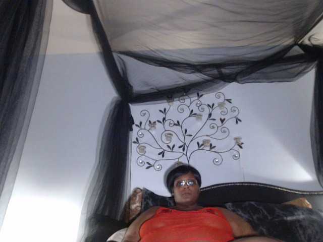 צילומי מסך משודרים PrettyBlacc