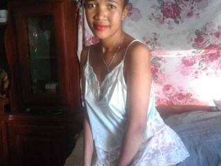 צ'אט וידאו ארוטי Prettyleslie