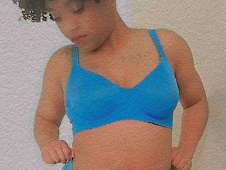 צ'אט וידאו ארוטי Prettylittlemissy