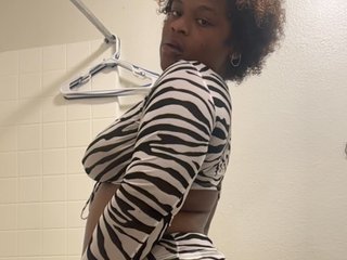 צ'אט וידאו ארוטי prettynthick12
