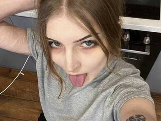 צ'אט וידאו ארוטי princessaaliccc