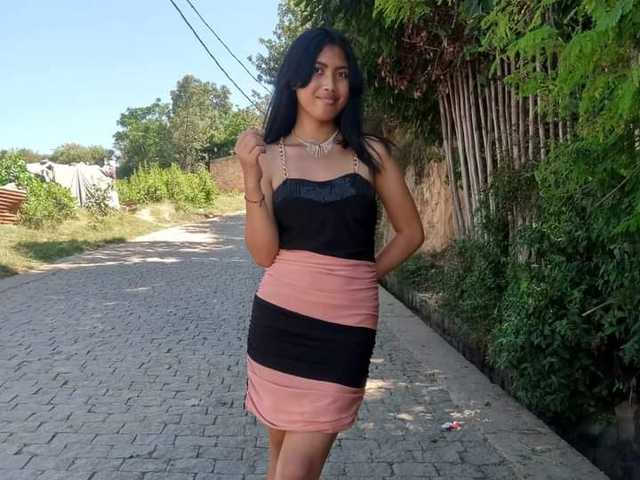 תמונה של הפרופיל PrincessAriahsquirty4u2