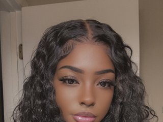 צ'אט וידאו ארוטי PrincessDecember