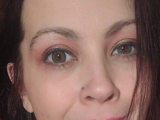 צ'אט וידאו ארוטי PrincessRaynbow
