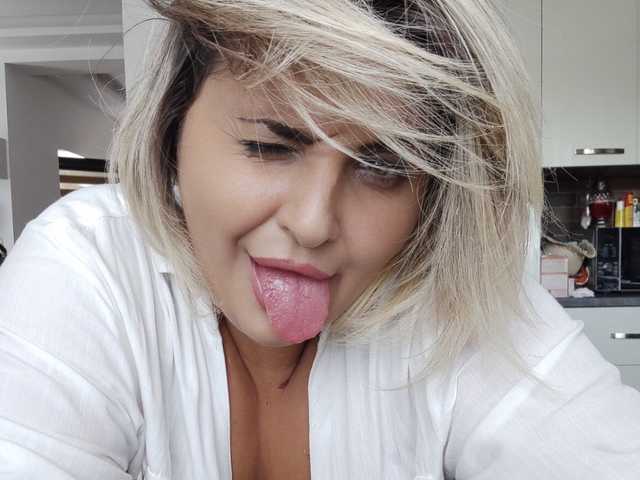 תמונה של הפרופיל PriYaAddison