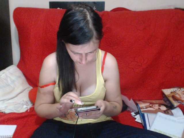 צילומי מסך משודרים PureJulie