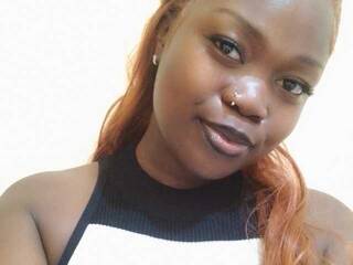 צ'אט וידאו ארוטי Queen-sasha