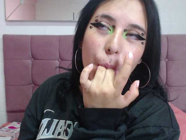 צילומי מסך משודרים queen077