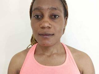 צ'אט וידאו ארוטי Queenbecky