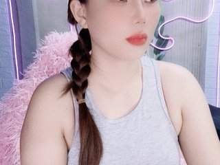 צ'אט וידאו ארוטי Queendy