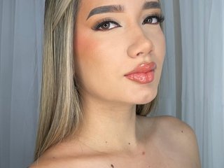 צ'אט וידאו ארוטי Queen_Lucia