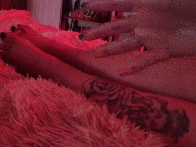 צילומי מסך משודרים QueenMorgan