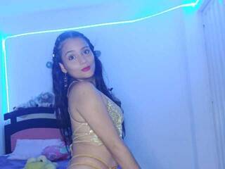 צ'אט וידאו ארוטי queensaritaf