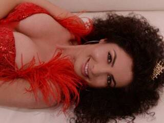 צ'אט וידאו ארוטי QuinaViolet