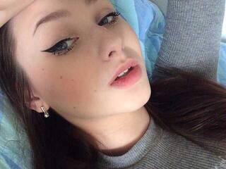 צ'אט וידאו ארוטי Rainbow-Cat