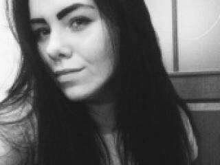 צ'אט וידאו ארוטי raminablack