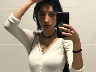 צ'אט וידאו ארוטי Ramona-Smith