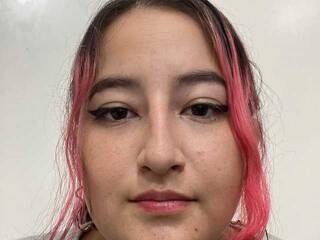 צ'אט וידאו ארוטי Raniiaa