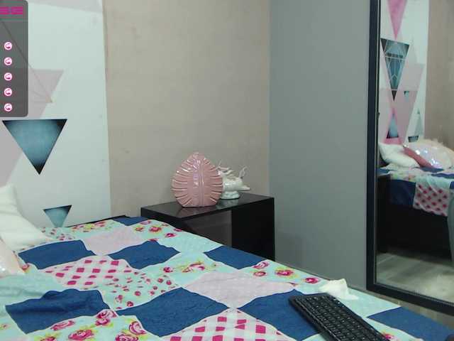 צילומי מסך משודרים RavenCox