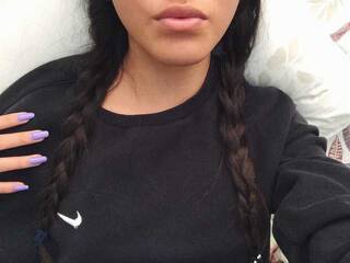 צ'אט וידאו ארוטי RavonaLod