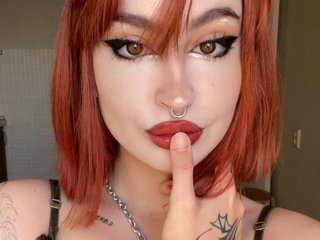 צ'אט וידאו ארוטי RayniraJones