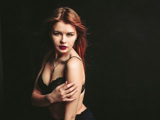 צ'אט וידאו ארוטי RedDoll