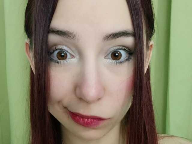 תמונה של הפרופיל RedFoxxy19