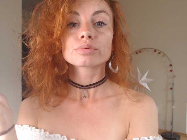 תמונות redheadmila sexy woman in need of hot sex:)
