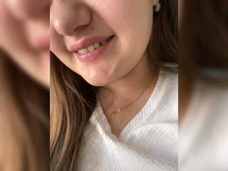 צ'אט וידאו ארוטי Regina-Lynne