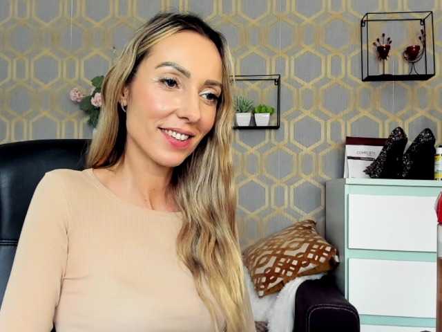 צילומי מסך משודרים rikaBlondine