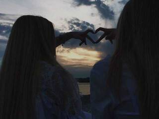 צ'אט וידאו ארוטי RitaMonika054