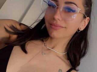 צ'אט וידאו ארוטי RitaOral