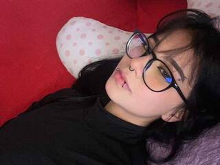 צ'אט וידאו ארוטי Robinwai2