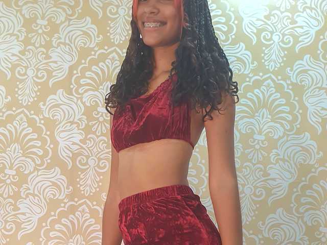תמונה של הפרופיל robynfahey