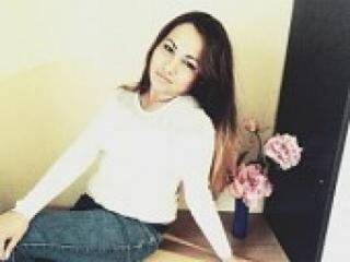 צ'אט וידאו ארוטי roksann