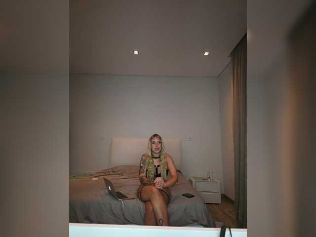 צילומי מסך משודרים Rosalliaa