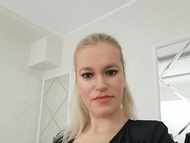 תמונה של הפרופיל Roselyn25