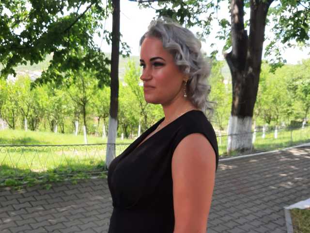 תמונה של הפרופיל Roselyn25