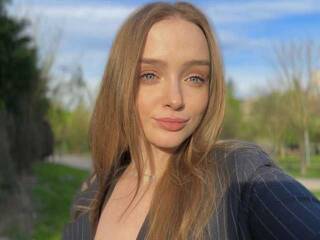 צ'אט וידאו ארוטי RoseyGlow