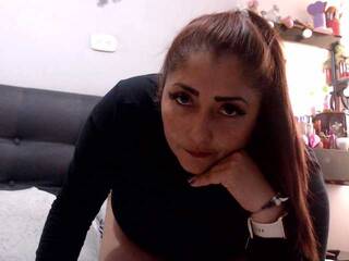 צ'אט וידאו ארוטי ROUSE-22