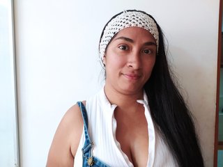 צ'אט וידאו ארוטי RoxannaJones