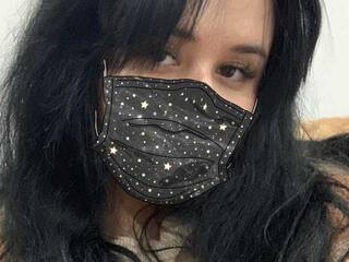 צ'אט וידאו ארוטי RoxiDarQs